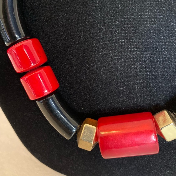 Chico’s Chunky Black, Red and Gold Beaded Long Necklace w/Matching Earrings - Picture 4 of 10